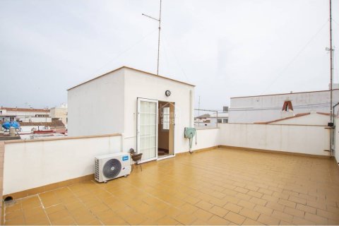 Kaupunkipientalo myytävänä Es Castell, Menorca, Espanja, 4 makuuhuonetta, 177 m2 No. 37560 - kuva 12