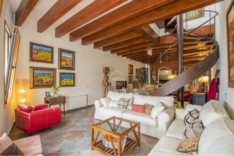 Kaupunkipientalo myytävänä Mahon, Menorca, Espanja, 8 makuuhuonetta, 698 m2 No. 24191 - kuva 3