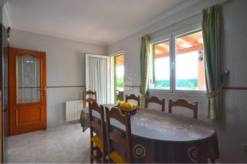 Kaupunkipientalo myytävänä Cala Millor, Mallorca, Espanja, 5 makuuhuonetta, 348 m2 No. 23432 - kuva 6