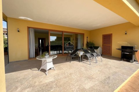 Kaupunkipientalo myytävänä Cala Millor, Mallorca, Espanja, 4 makuuhuonetta, 290 m2 No. 40314 - kuva 2