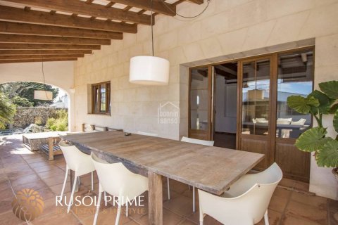 Huvila myytävänä Es Castell, Menorca, Espanja, 5 makuuhuonetta, 403 m2 No. 39083 - kuva 11