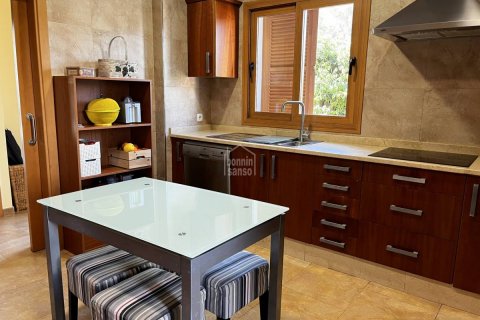 Kaupunkipientalo myytävänä Cala Millor, Mallorca, Espanja, 4 makuuhuonetta, 290 m2 No. 40314 - kuva 4