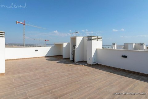 Huoneisto myytävänä Los Balcones, Alicante, Espanja, 2 makuuhuonetta, 63 m2 No. 40307 - kuva 13