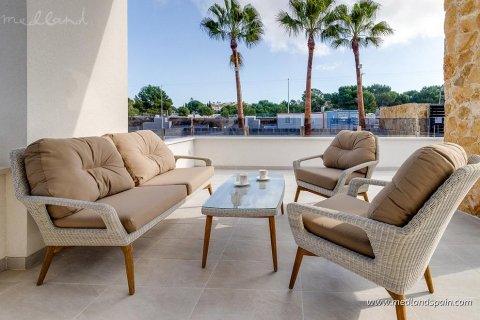 Huoneisto myytävänä Playa Flamenca II, Alicante, Espanja, 2 makuuhuonetta, 71 m2 No. 40265 - kuva 3