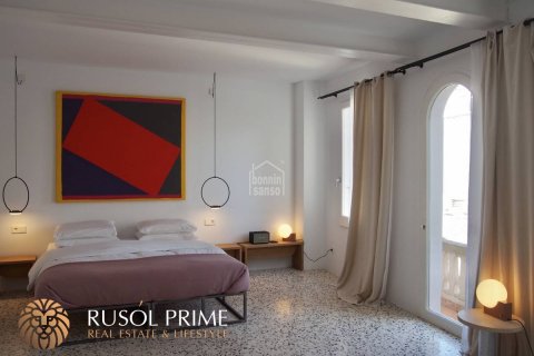 Kaupunkipientalo myytävänä Ciutadella De Menorca, Menorca, Espanja, 5 makuuhuonetta, 345 m2 No. 39955 - kuva 17