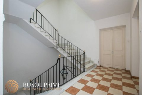Huoneisto myytävänä Mahon, Menorca, Espanja, 10 makuuhuonetta, 978 m2 No. 11127 - kuva 10