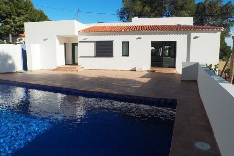 Huvila myytävänä Benissa, Alicante, Espanja, 4 makuuhuonetta, 180 m2 No. 45215 - kuva 1