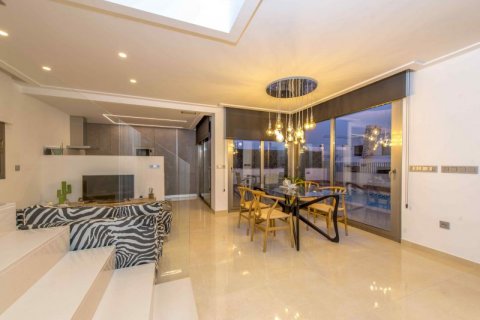 Huvila myytävänä Campoamor, Alicante, Espanja, 3 makuuhuonetta, 183 m2 No. 42409 - kuva 7