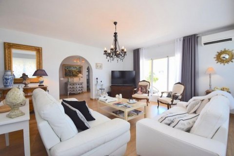 Huvila myytävänä La Nucia, Alicante, Espanja, 3 makuuhuonetta, 244 m2 No. 42200 - kuva 9