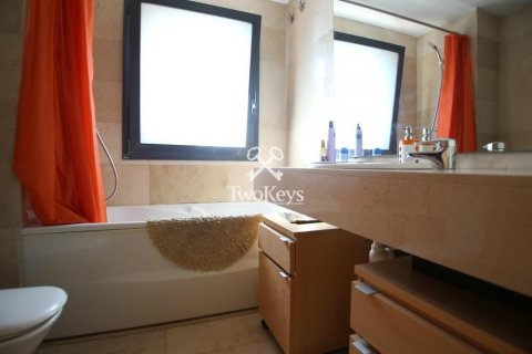 Huoneisto myytävänä Badalona, Barcelona, Espanja, 3 makuuhuonetta, 119 m2 No. 41012 - kuva 11