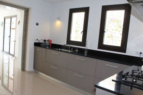 Huvila myytävänä Benissa, Alicante, Espanja, 3 makuuhuonetta, 247 m2 No. 43054 - kuva 8