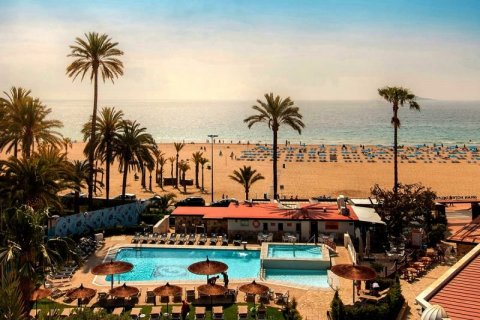 Hotelli myytävänä Benidorm, Alicante, Espanja, 93 makuuhuonetta,  No. 43488 - kuva 1