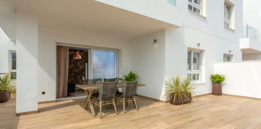 Huoneisto Punta Prima, Alicante, Espanja 2 makuuhuonetta, 159 m2 No. 42033