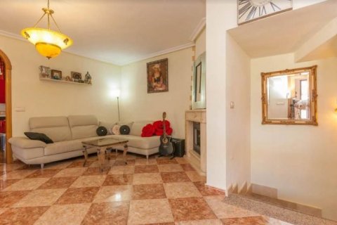 Huvila myytävänä Torrevieja, Alicante, Espanja, 5 makuuhuonetta, 250 m2 No. 45829 - kuva 4