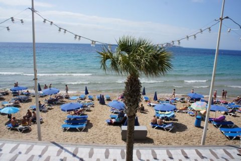 Huoneisto myytävänä Benidorm, Alicante, Espanja, 4 makuuhuonetta, 149 m2 No. 44770 - kuva 3