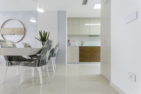 Huvila myytävänä Villamartin, Alicante, Espanja, 4 makuuhuonetta, 242 m2 No. 43320 - kuva 9