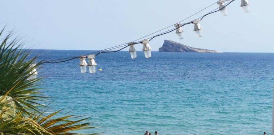 Huoneisto Benidorm, Alicante, Espanja 4 makuuhuonetta, 149 m2 No. 44770