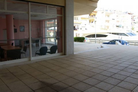 Liikekiinteistö myytävänä Empuriabrava, Girona, Espanja , 70 m2 No. 41406 - kuva 2