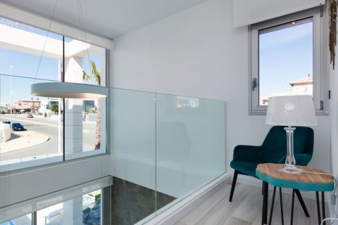 Huvila myytävänä Alicante, Espanja, 3 makuuhuonetta, 405 m2 No. 42637 - kuva 9