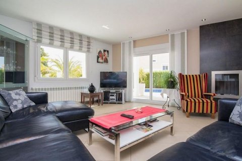 Huvila myytävänä Calpe, Alicante, Espanja, 3 makuuhuonetta, 450 m2 No. 44013 - kuva 5