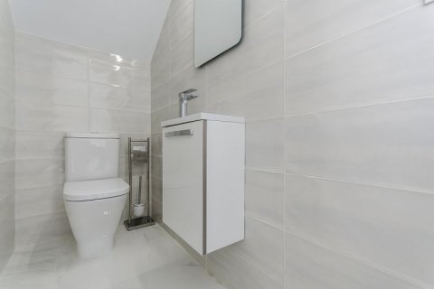 Huvila myytävänä Alicante, Espanja, 3 makuuhuonetta, 118 m2 No. 42507 - kuva 10