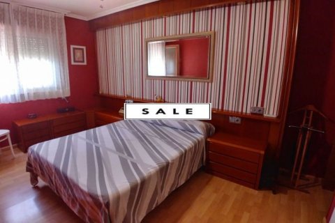 Huoneisto myytävänä Benidorm, Alicante, Espanja, 5 makuuhuonetta, 245 m2 No. 44334 - kuva 8
