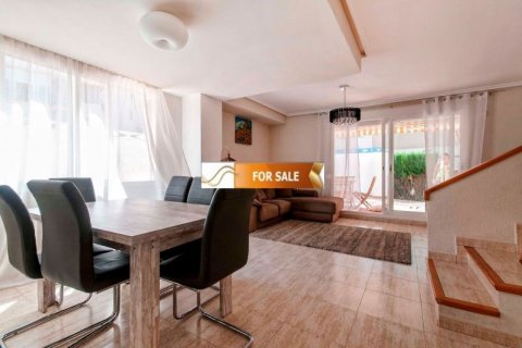 Kaupunkipientalo myytävänä Javea, Alicante, Espanja, 3 makuuhuonetta, 250 m2 No. 45046 - kuva 3