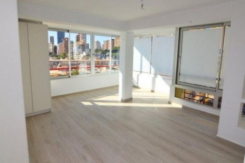 Huoneisto myytävänä Benidorm, Alicante, Espanja, 3 makuuhuonetta, 152 m2 No. 45835 - kuva 2