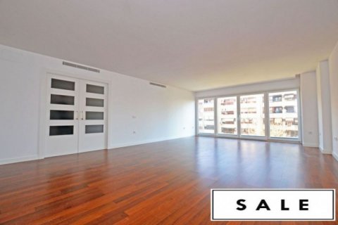 Huoneisto myytävänä Alicante, Espanja, 3 makuuhuonetta, 180 m2 No. 46073 - kuva 3