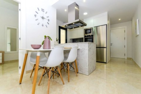 Kattohuoneisto myytävänä Torrevieja, Alicante, Espanja, 3 makuuhuonetta, 135 m2 No. 43122 - kuva 8