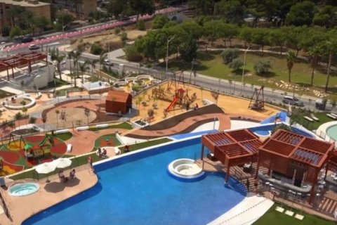 Huoneisto myytävänä Benidorm, Alicante, Espanja, 2 makuuhuonetta, 105 m2 No. 45068 - kuva 3