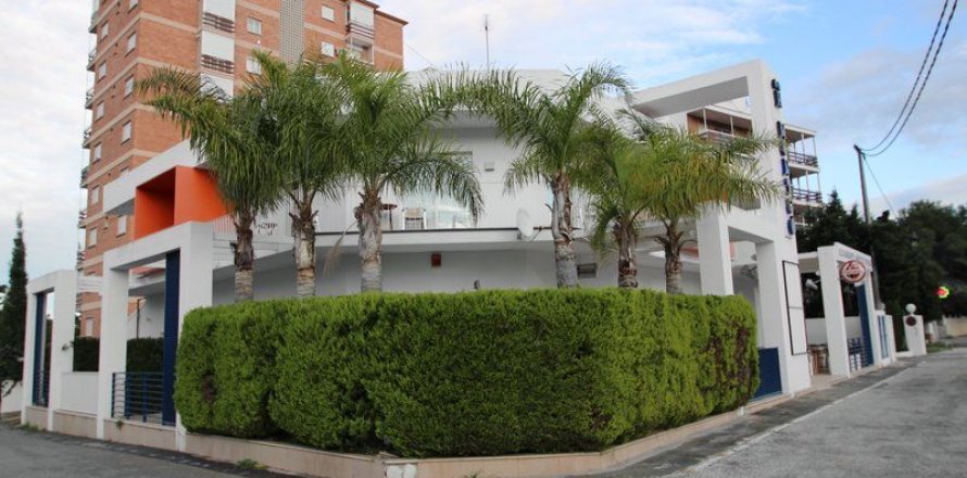 Hotelli Denia, Alicante, Espanja 16 makuuhuonetta, 904 m2 No. 44075