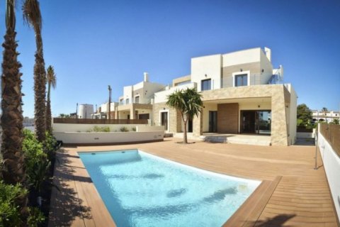 Huvila myytävänä Torrevieja, Alicante, Espanja, 3 makuuhuonetta, 170 m2 No. 45956 - kuva 1