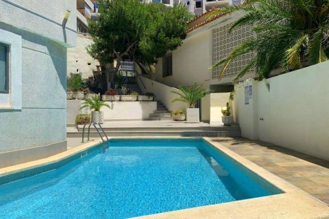 Hotelli myytävänä Benidorm, Alicante, Espanja, 33 makuuhuonetta, 2.7 m2 No. 42841 - kuva 2