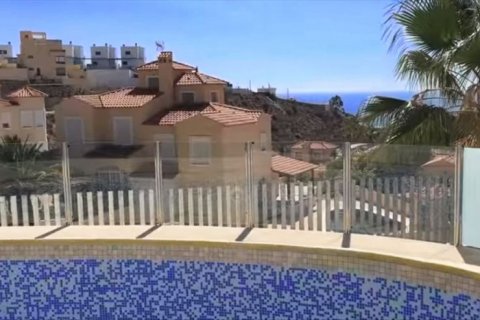 Huvila myytävänä Villajoyosa, Alicante, Espanja, 5 makuuhuonetta, 280 m2 No. 44174 - kuva 5