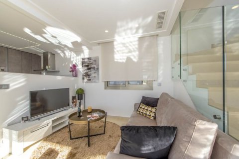 Huvila myytävänä Alicante, Espanja, 3 makuuhuonetta, 183 m2 No. 42402 - kuva 8