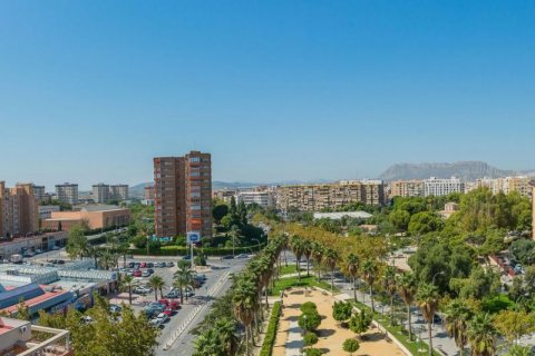 Huoneisto myytävänä Alicante, Espanja, 4 makuuhuonetta, 153 m2 No. 45873 - kuva 7