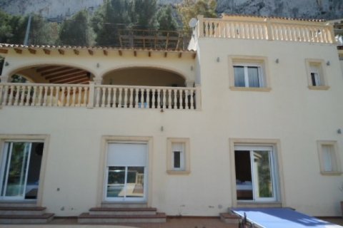 Huvila myytävänä Calpe, Alicante, Espanja, 5 makuuhuonetta, 215 m2 No. 45647 - kuva 3