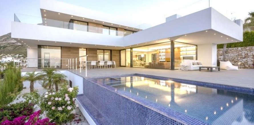Huvila Denia, Alicante, Espanja 5 makuuhuonetta, 632 m2 No. 43598