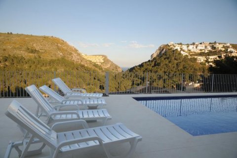 Huvila myytävänä Moraira, Alicante, Espanja, 4 makuuhuonetta, 290 m2 No. 44774 - kuva 2