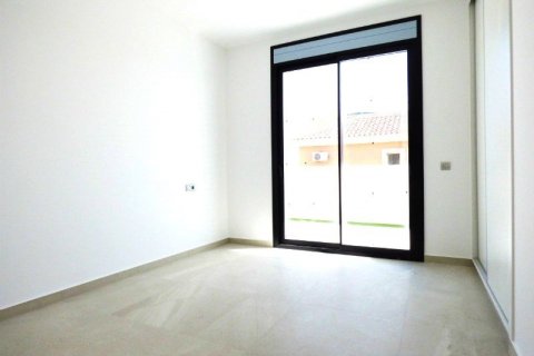 Huvila myytävänä Guardamar del Segura, Alicante, Espanja, 3 makuuhuonetta, 134 m2 No. 43206 - kuva 8