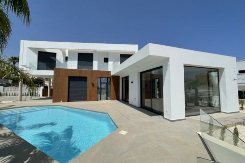 Huvila myytävänä Calpe, Alicante, Espanja, 4 makuuhuonetta, 292 m2 No. 41470 - kuva 1