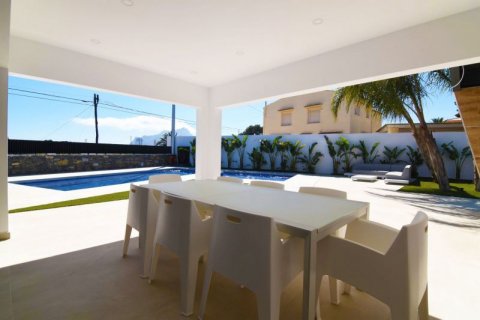 Huvila myytävänä Calpe, Alicante, Espanja, 6 makuuhuonetta, 280 m2 No. 42907 - kuva 6