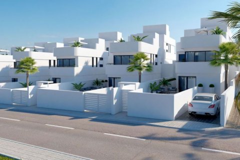 Huvila myytävänä Guardamar del Segura, Alicante, Espanja, 4 makuuhuonetta, 249 m2 No. 42693 - kuva 8