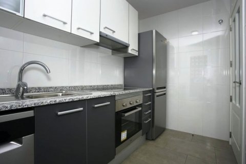 Huoneisto myytävänä Santa Pola, Alicante, Espanja, 3 makuuhuonetta, 85 m2 No. 43366 - kuva 7