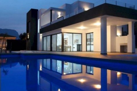 Huvila myytävänä Calpe, Alicante, Espanja, 4 makuuhuonetta, 280 m2 No. 43840 - kuva 1