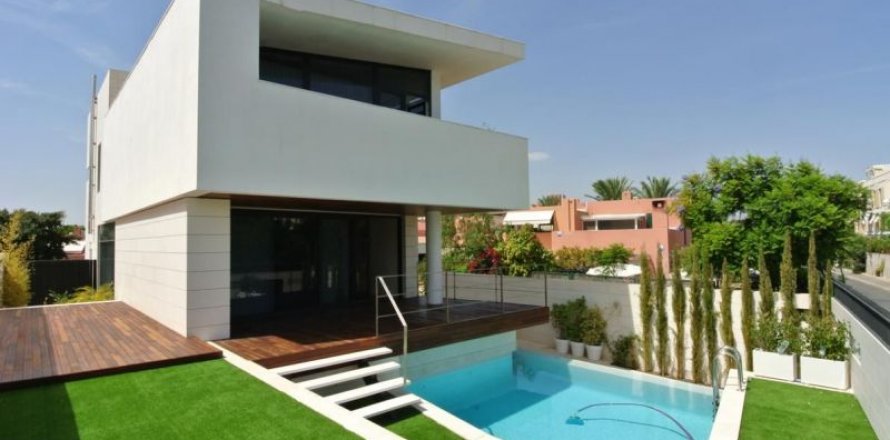 Huvila Alicante, Espanja 4 makuuhuonetta, 326 m2 No. 45308