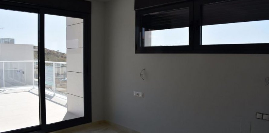 Huvila Finestrat, Alicante, Espanja 5 makuuhuonetta, 208 m2 No. 42421