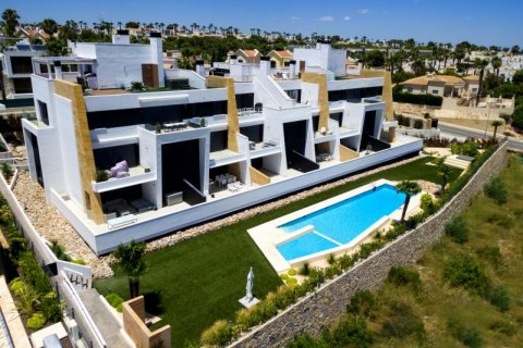 Kattohuoneisto myytävänä Villamartin, Alicante, Espanja, 3 makuuhuonetta, 210 m2 No. 46076 - kuva 2
