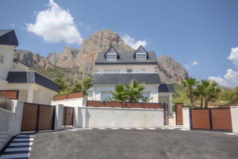 Huvila myytävänä Polop, Alicante, Espanja, 4 makuuhuonetta, 250 m2 No. 43957 - kuva 1